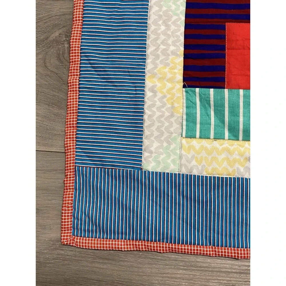 House Design Patchwork Quilt Lap Blanket Wall Hanging 42” x  36.5”